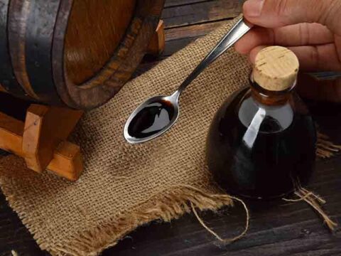 Come togliere le macchie di aceto balsamico