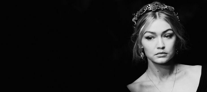 Capelli d'estate: gli accessori più trendy per tenerli in ordine con stile