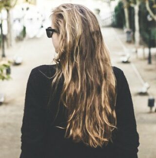 Capelli scalati dalla A alla Z: tutto quello che devi sapere