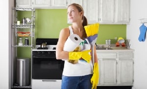 Lavori domestici: le donne italiane prime in Europa