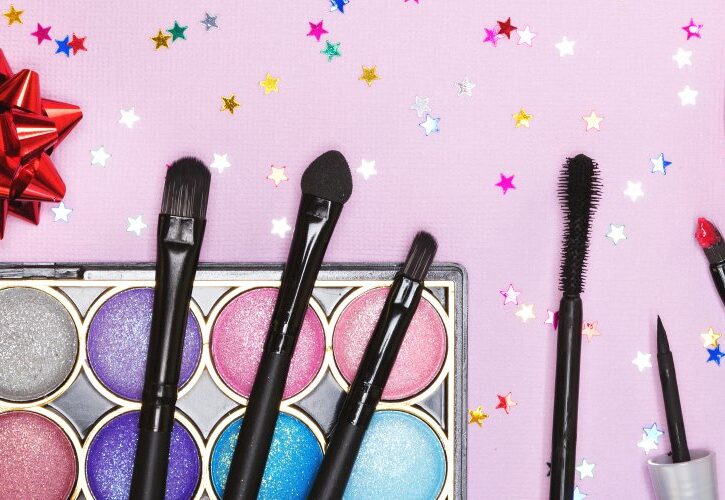 Cofanetti beauty da regalare a Natale 2018: make-up, profumi e prodotti per la cura del corpo