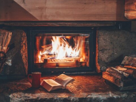 Come accendere il fuoco nel camino in pochi secondi