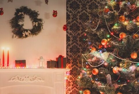 Come addobbare l'albero di Natale in modo elegante, idee fai da te e non solo