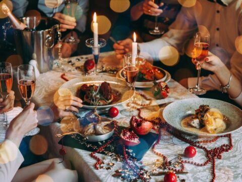 Come addobbare la tavola per il cenone di capodanno