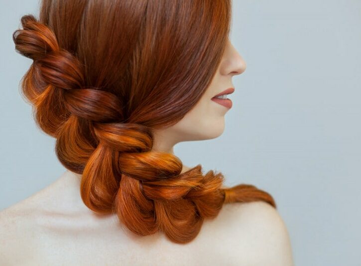 Come arricciare i capelli con le trecce