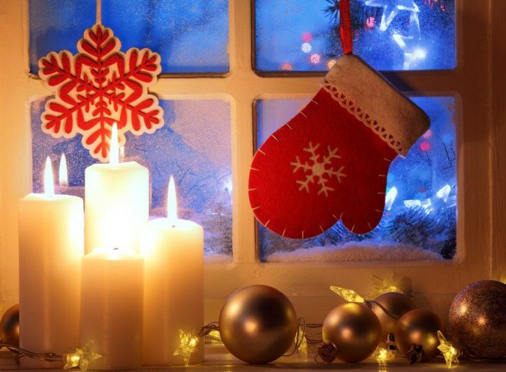 Come decorare le finestre per Natale