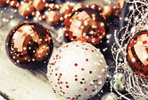 Come decorare le palline di Natale