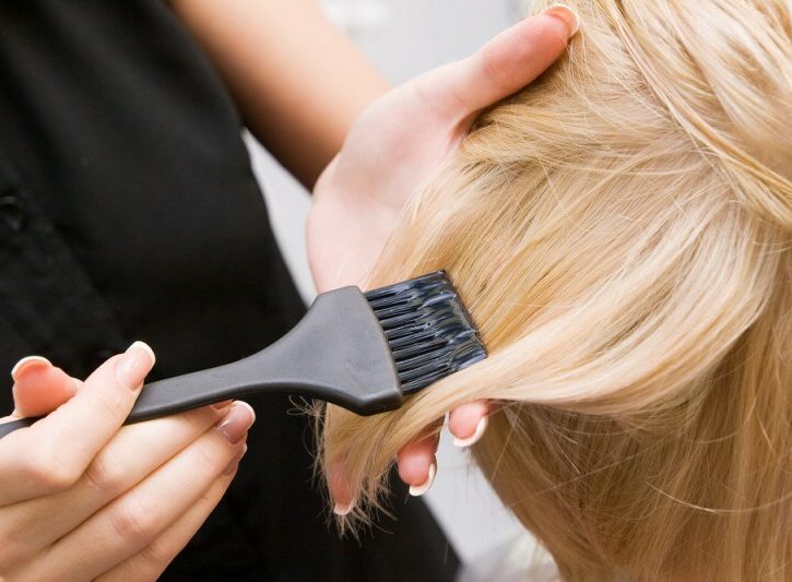 Come diventare bionda senza rovinare i capelli