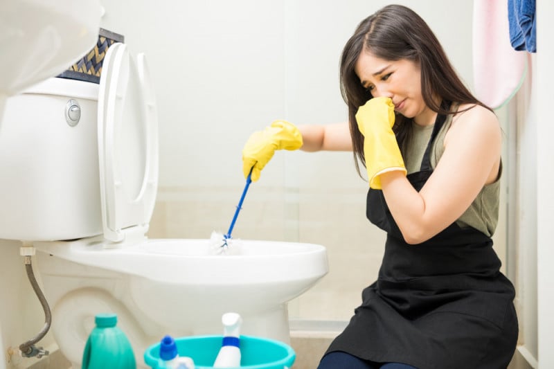 Come eliminare i cattivi odori dagli scarichi e dal wc