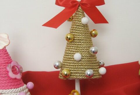 Come fare albero di Natale con materiali di riciclo