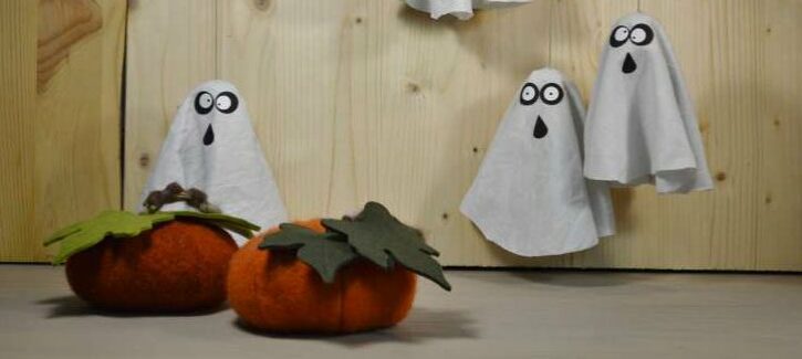 Come fare dei fantasmini volanti per Halloween