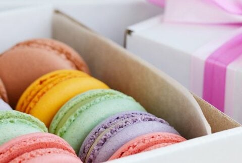 Come fare i macarons in pannolenci, ricamati o in fimo