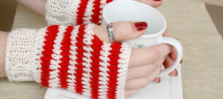Come fare i mezzi guanti a maglia e uncinetto per Natale