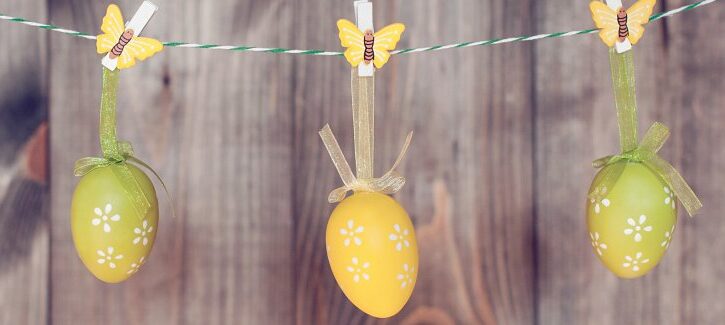 Come fare le uova di Pasqua da appendere