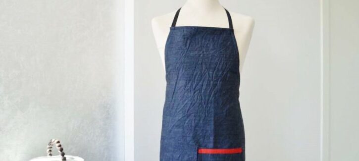 Come fare un grembiule con tessuto di jeans