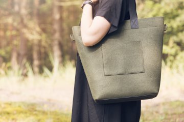 Come fare una borsa in feltro: tutorial per una shopper