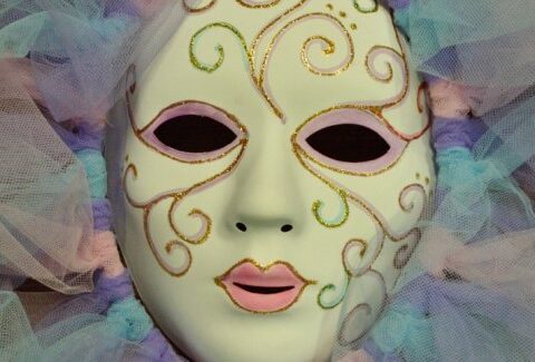 Come fare una maschera di Carnevale veneziana