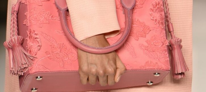 Come indossare rosa cipria, il colore di tendenza per l'autunno 2014