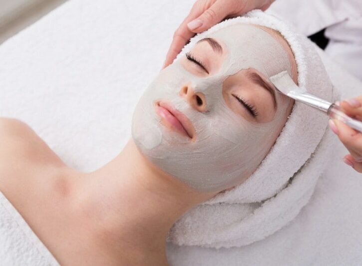 Come preparare una maschera per il viso allo yogurt Donna Moderna