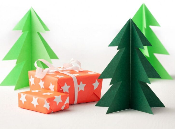 Come realizzare un albero di Natale col cartoncino - Donna Moderna