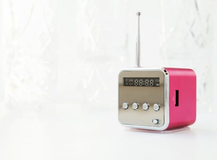 Come realizzare un'antenna per la radio