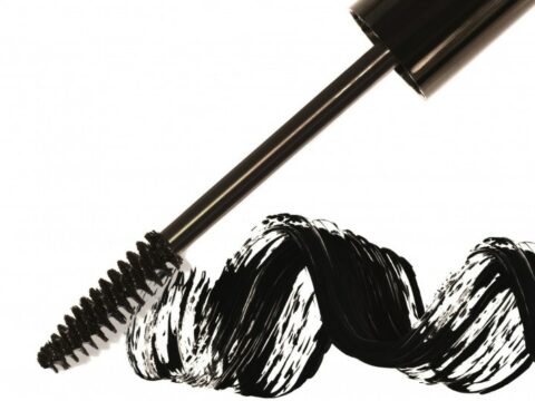 Come recuperare un mascara secco