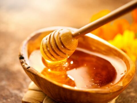 Come sostituire il miele con il malto