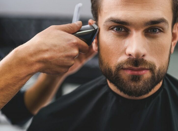 Come tagliare i capelli con la macchinetta
