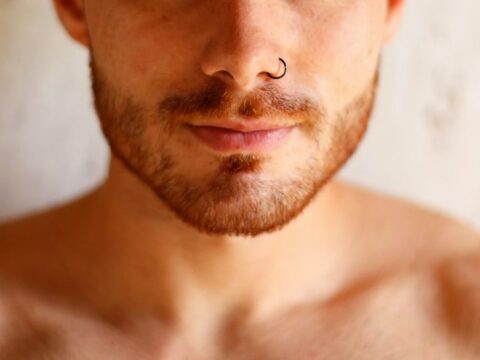 Come togliere un piercing