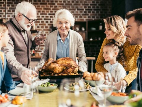 Cosa portare a cena dai suoceri