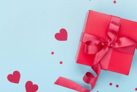 Regalo san valentino per lui originale per onorare il vostro amore