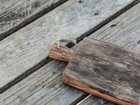 Come si puliscono i taglieri in legno?
