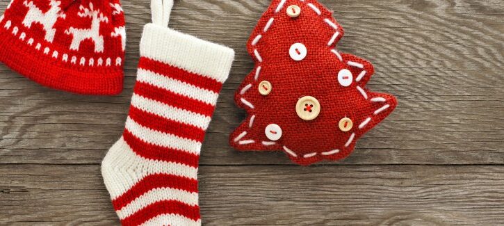 Come fare le palline di Natale all'uncinetto