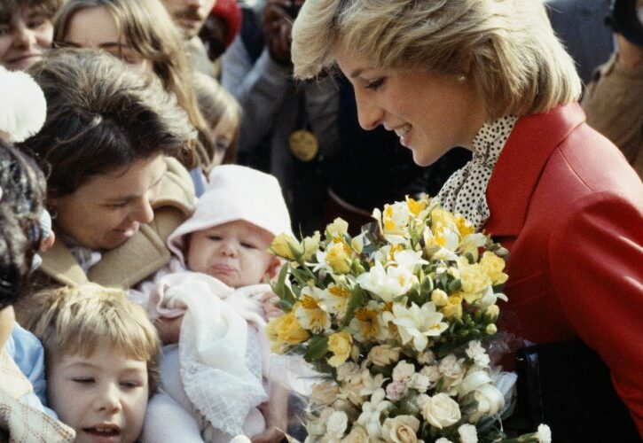 Diana her fashion story, la mostra sugli abiti di Lady D a vent'anni dalla morte