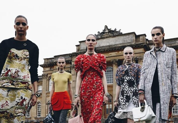 Dior Cruise Collection 2017: sfilata al Blenheim Palace