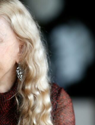 Dove vedere Chaos and Creation, il video tributo di Francesco Carrozzini alla mamma Franca Sozzani. Il film arriva nelle sale