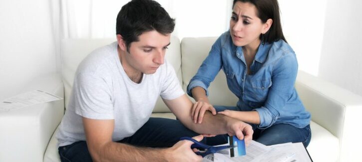 Il tuo compagno ha perso il lavoro? Come aiutarlo senza mandare in crisi la coppia