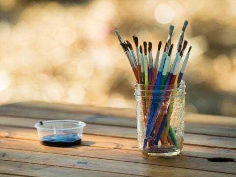 Come abbellire un vassoio con il decoupage