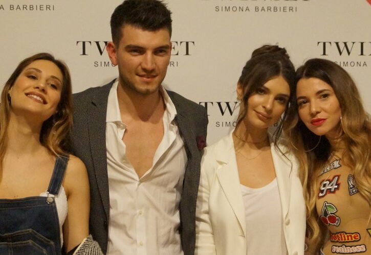 Emily Ratajkowski a Milano per la PE 2017 di Twin Set by Simona Barbieri