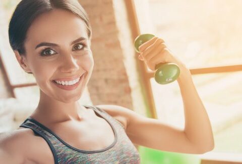 Esercizi di fitness da fare in casa e all'aria aperta