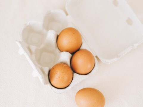 Come conservare le uova in frigo nel modo corretto