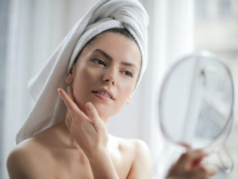 Come realizzare una skin care routine per pelli sensibili