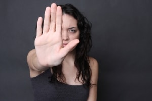 Allarme stalking: calano del 20% le denunce da parte delle donne e aumentano gli omicidi del 15%