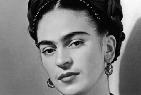Frida contro Tinder: storie di app da rimorchio e grandi amori