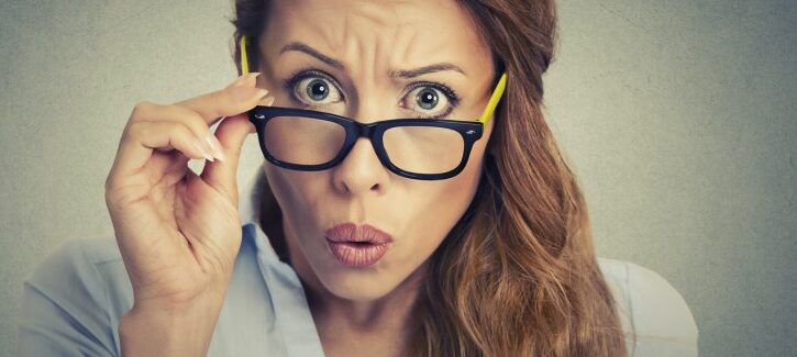 Gli errori makeup di chi porta gli occhiali