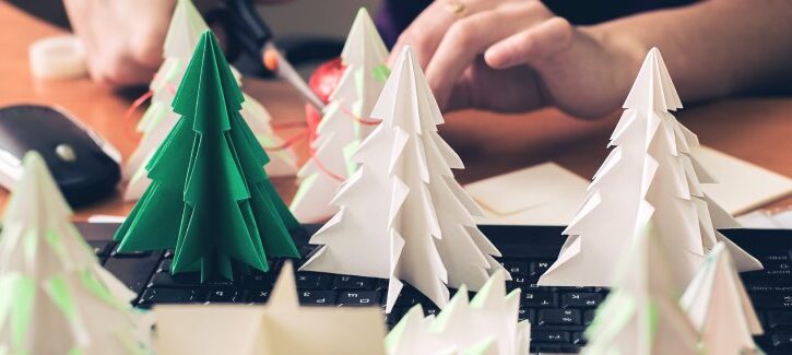 Origami di Natale: palline natalizie, stella di Natale e tante altre idee di carta