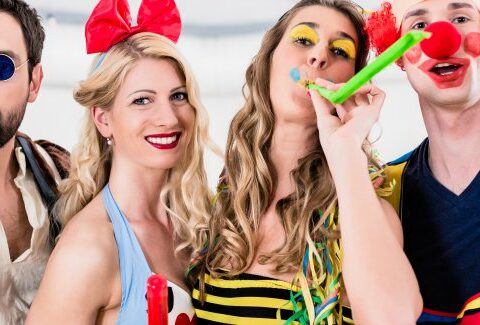 Costumi Carnevale coppia: idee originali e divertenti per travestirti con  il tuo partner!