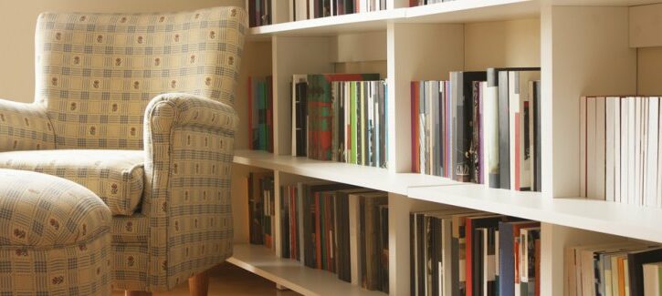 Il low cost diventa glamour: come rendere chic una libreria Ikea