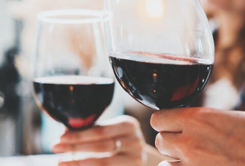 Il vino rosso è amico dell'intestino: ecco perchè