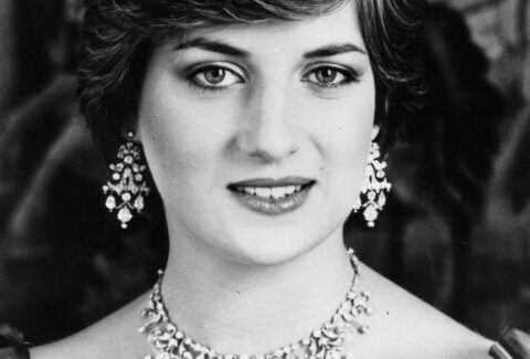 Intramontabile Lady Diana: da principessa triste ad icona di stile